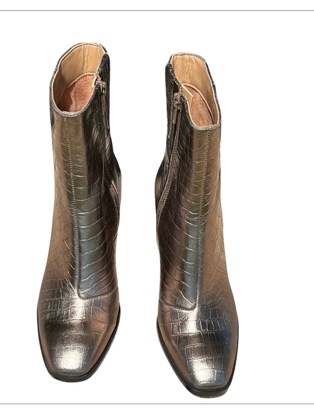 Vionic Metallic Croc-Embossed Ankle Boots - Gold          Like NEW Size 6.5